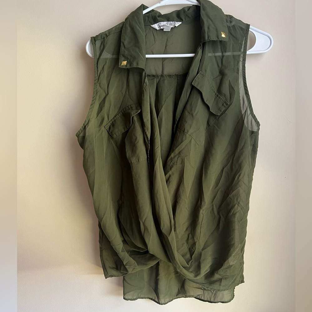 SPECKLERS leeveless Olive Draped Front Top - Unbranded